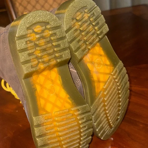 Dr Martens wildhorse lamper kids shoe - Picture 4 of 5